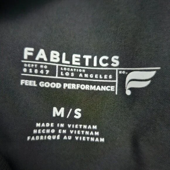 NEW Fabletics On Call Scrub Reflective Jogger RARE Black Rainbow M Short Petite - Picture 3 of 8